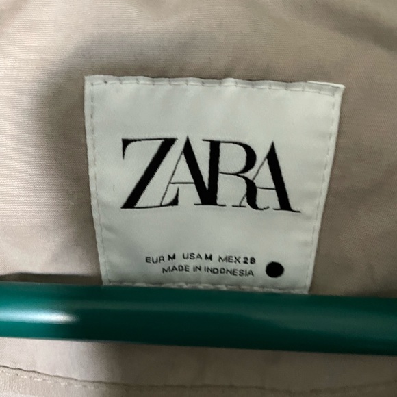 Zara Trench Coat - Picture 5 of 6